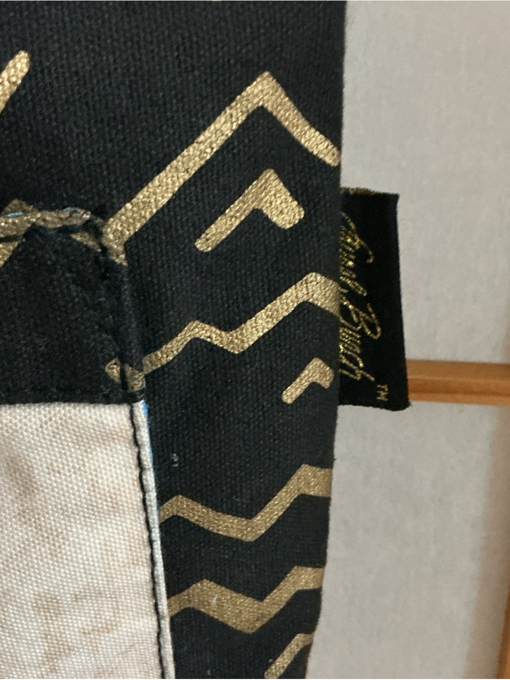 Laurel Burch Black and White Cat Print Tote - Picture 2 of 4